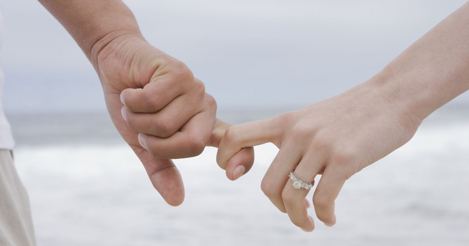 Does Sunscreen Harm Your Engagement Ring and Wedding ceremony Band?